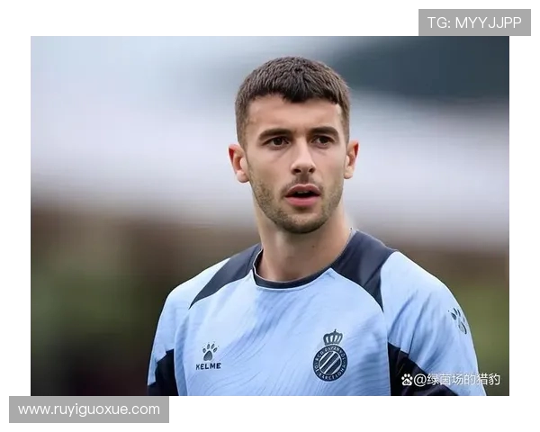 巴萨新赛季号码悬念揭晓：特狮留队定乾坤，霍安 - 加西亚锁定 12 号